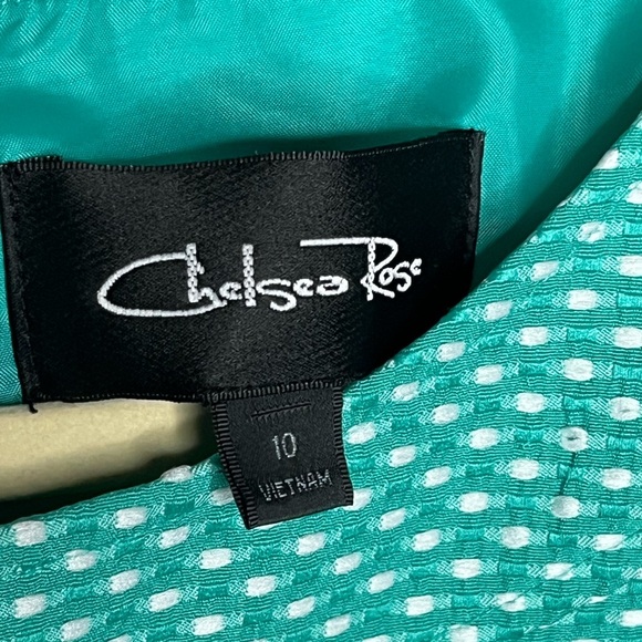 Chelsea Rose green dress, retro style, well fitted! Size 10. - Picture 3 of 6